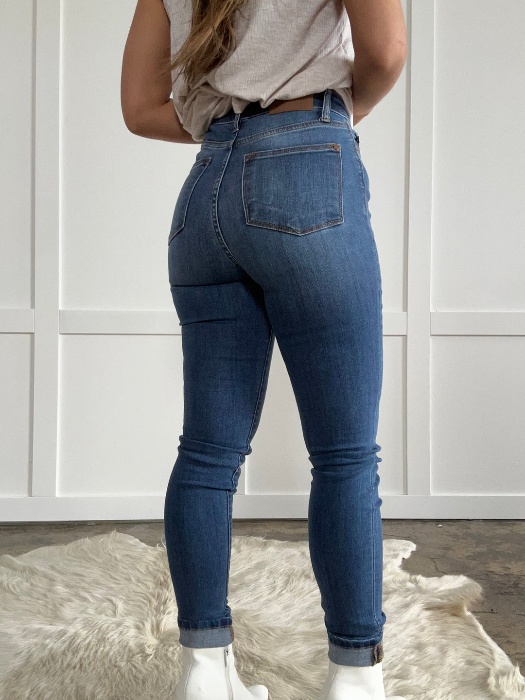 Comfortable High Rise Skinny Jeans