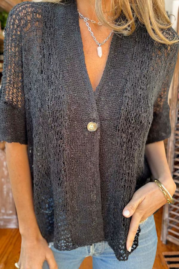 Chic One-Button Knitted Cardigan
