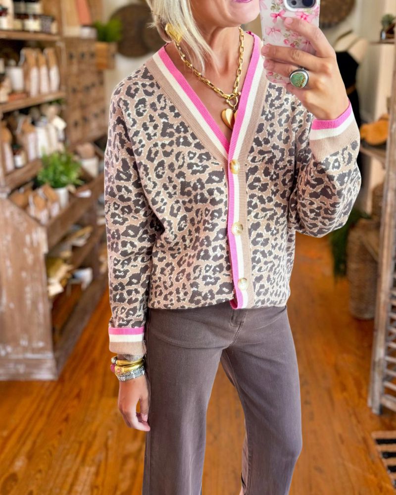 Leopard Print Contrast Collar Knit Cardigan