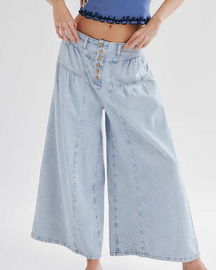 Relaxed Pleated Wide-Leg Jeans