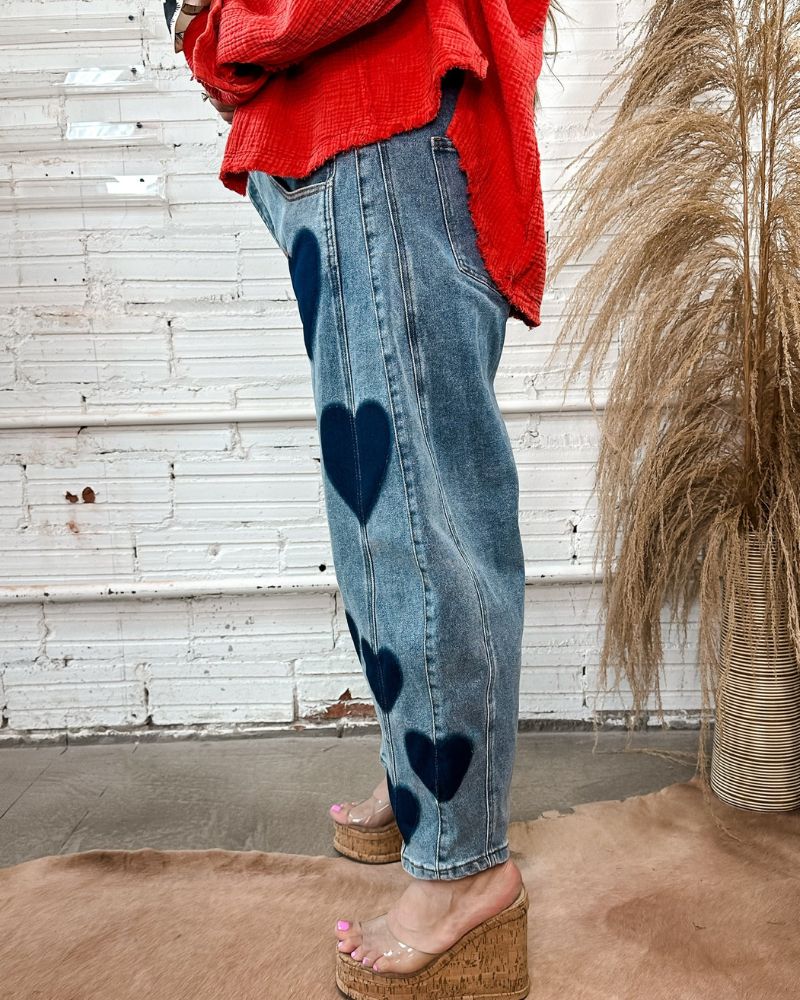 Heart Shaped Mid Rise Washed Jeans