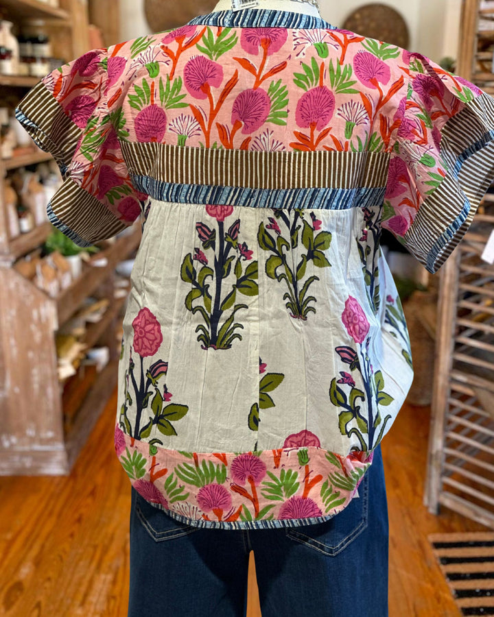 Comfortable Garden Print V-Neck Top