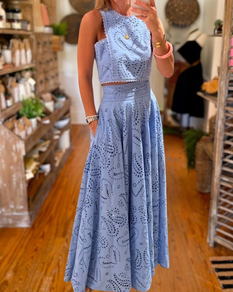 Holiday Temperament Sleeveless Embroidered Lace Dress