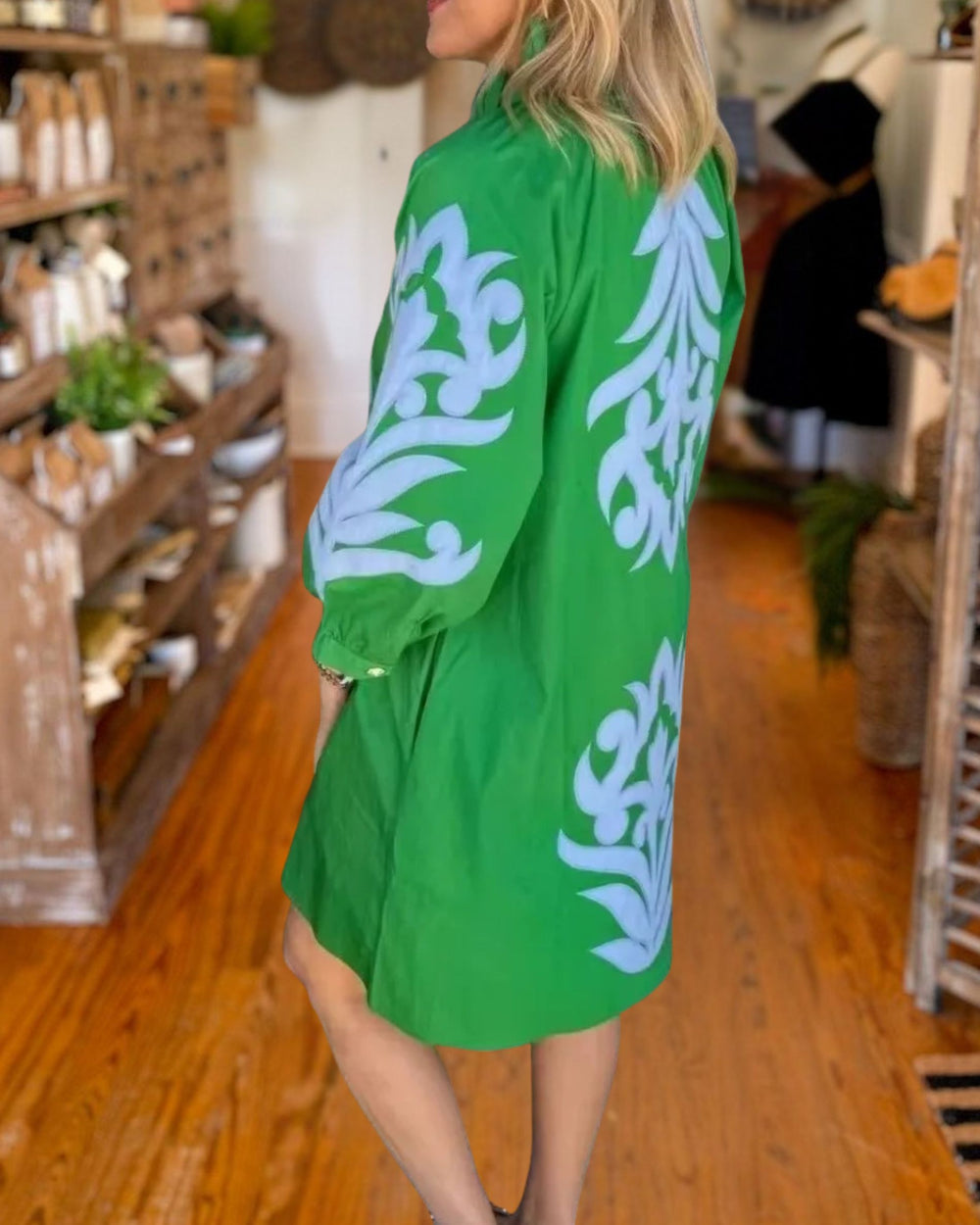 Chic Ornamental Print Mini Dress 
