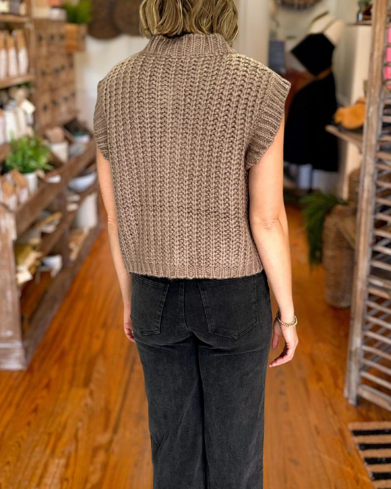 Sleeveless Knit Vest 