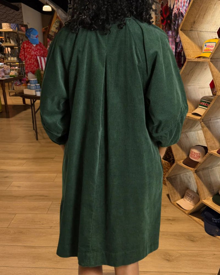 Elegant embroidered V-neck shift dress in green view 4