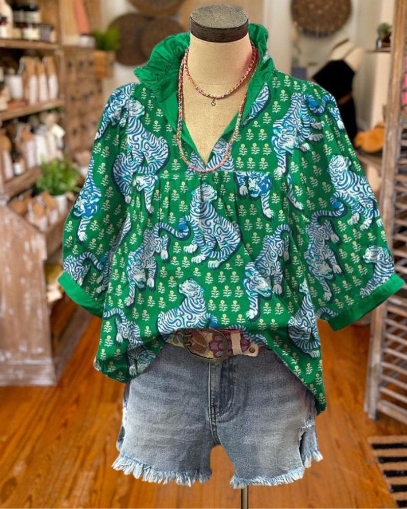 Loose Animal Print Shirt